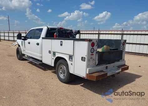 2017 Ford F-250 Xl z USA, uszkodzony, nr VIN 1FT7W2AT0HEC53223